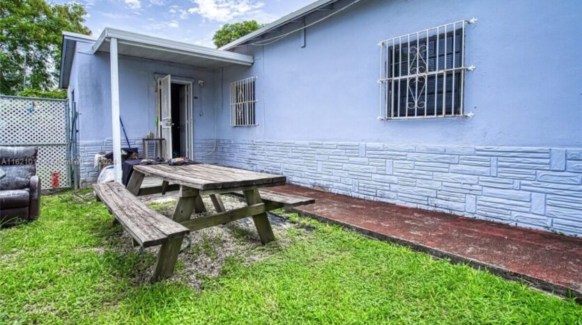 land value sale landyard inside view